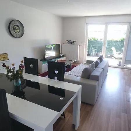 Apartment Apparemment3Frontiere *